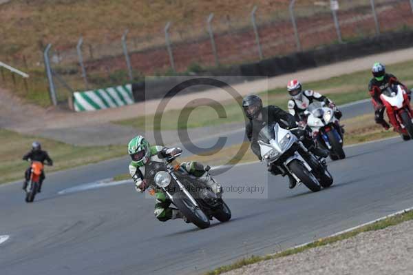 Motorcycle action photographs;Trackday digital images;donington;donington park leicestershire;donington photographs;event digital images;eventdigitalimages;no limits trackday;peter wileman photography;trackday;trackday photos