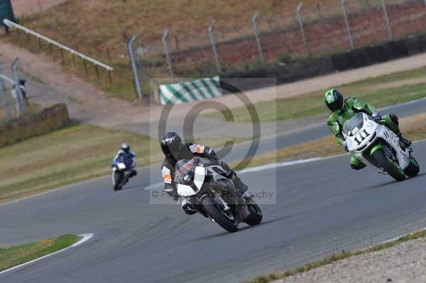 Motorcycle action photographs;Trackday digital images;donington;donington park leicestershire;donington photographs;event digital images;eventdigitalimages;no limits trackday;peter wileman photography;trackday;trackday photos