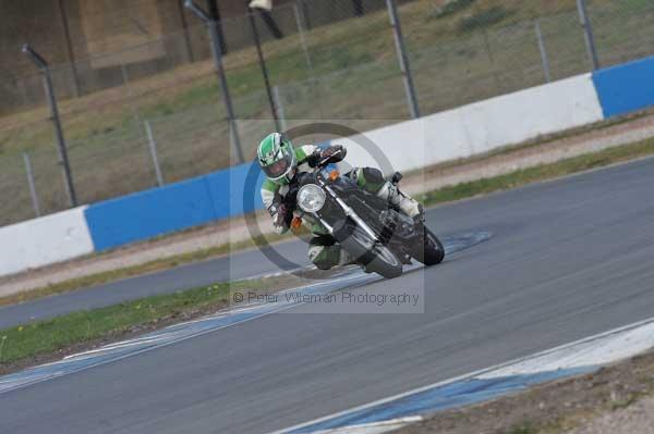 Motorcycle action photographs;Trackday digital images;donington;donington park leicestershire;donington photographs;event digital images;eventdigitalimages;no limits trackday;peter wileman photography;trackday;trackday photos