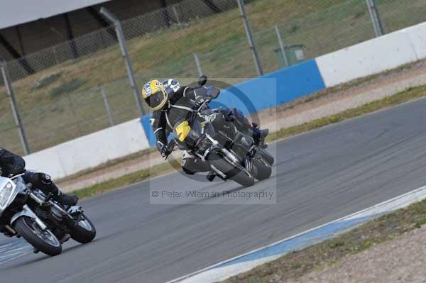 Motorcycle action photographs;Trackday digital images;donington;donington park leicestershire;donington photographs;event digital images;eventdigitalimages;no limits trackday;peter wileman photography;trackday;trackday photos