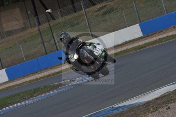Motorcycle action photographs;Trackday digital images;donington;donington park leicestershire;donington photographs;event digital images;eventdigitalimages;no limits trackday;peter wileman photography;trackday;trackday photos