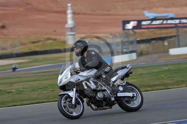 Motorcycle action photographs;Trackday digital images;donington;donington park leicestershire;donington photographs;event digital images;eventdigitalimages;no limits trackday;peter wileman photography;trackday;trackday photos