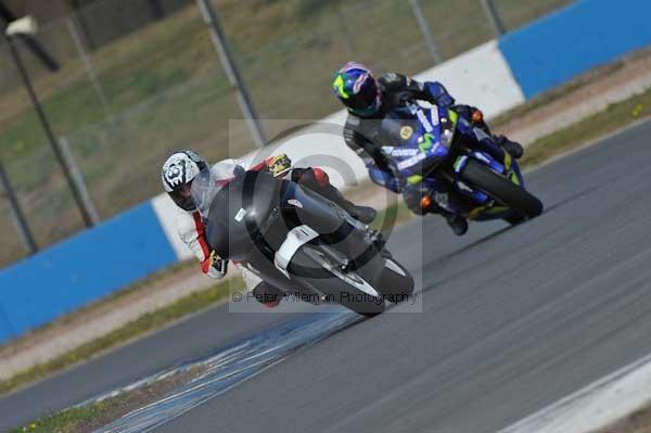 Motorcycle action photographs;Trackday digital images;donington;donington park leicestershire;donington photographs;event digital images;eventdigitalimages;no limits trackday;peter wileman photography;trackday;trackday photos
