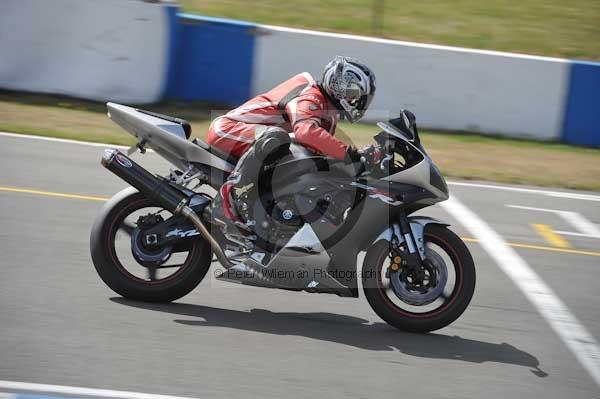 Motorcycle action photographs;Trackday digital images;donington;donington park leicestershire;donington photographs;event digital images;eventdigitalimages;no limits trackday;peter wileman photography;trackday;trackday photos