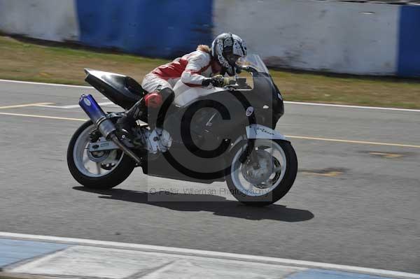 Motorcycle action photographs;Trackday digital images;donington;donington park leicestershire;donington photographs;event digital images;eventdigitalimages;no limits trackday;peter wileman photography;trackday;trackday photos
