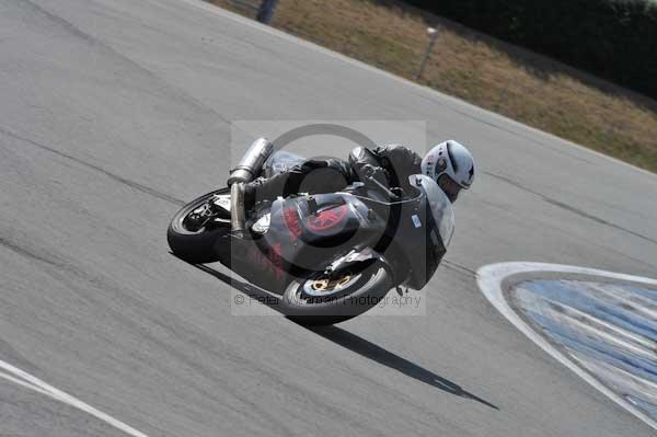 Motorcycle action photographs;Trackday digital images;donington;donington park leicestershire;donington photographs;event digital images;eventdigitalimages;no limits trackday;peter wileman photography;trackday;trackday photos