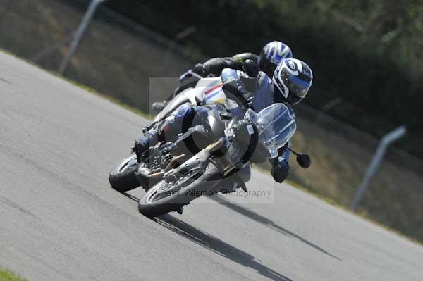 Motorcycle action photographs;Trackday digital images;donington;donington park leicestershire;donington photographs;event digital images;eventdigitalimages;no limits trackday;peter wileman photography;trackday;trackday photos