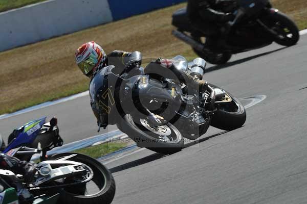 Motorcycle action photographs;Trackday digital images;donington;donington park leicestershire;donington photographs;event digital images;eventdigitalimages;no limits trackday;peter wileman photography;trackday;trackday photos
