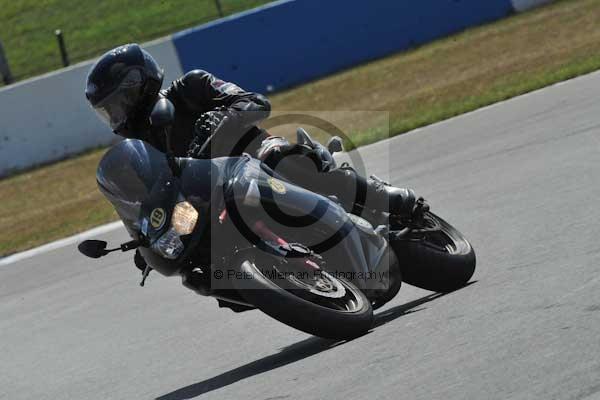 Motorcycle action photographs;Trackday digital images;donington;donington park leicestershire;donington photographs;event digital images;eventdigitalimages;no limits trackday;peter wileman photography;trackday;trackday photos