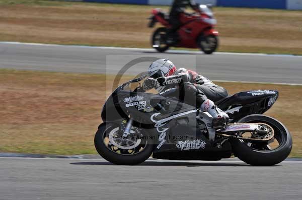 Motorcycle action photographs;Trackday digital images;donington;donington park leicestershire;donington photographs;event digital images;eventdigitalimages;no limits trackday;peter wileman photography;trackday;trackday photos