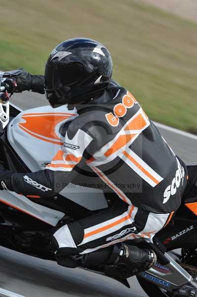 Motorcycle action photographs;Trackday digital images;donington;donington park leicestershire;donington photographs;event digital images;eventdigitalimages;no limits trackday;peter wileman photography;trackday;trackday photos