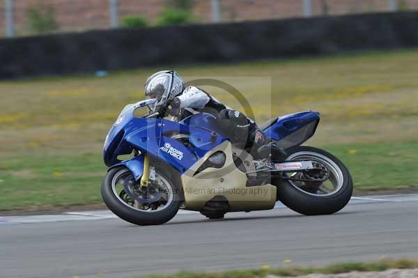 Motorcycle action photographs;Trackday digital images;donington;donington park leicestershire;donington photographs;event digital images;eventdigitalimages;no limits trackday;peter wileman photography;trackday;trackday photos