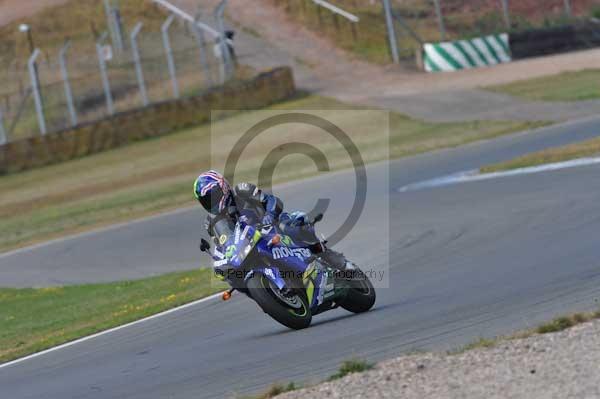 Motorcycle action photographs;Trackday digital images;donington;donington park leicestershire;donington photographs;event digital images;eventdigitalimages;no limits trackday;peter wileman photography;trackday;trackday photos