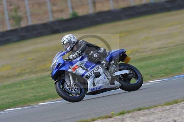 Motorcycle action photographs;Trackday digital images;donington;donington park leicestershire;donington photographs;event digital images;eventdigitalimages;no limits trackday;peter wileman photography;trackday;trackday photos