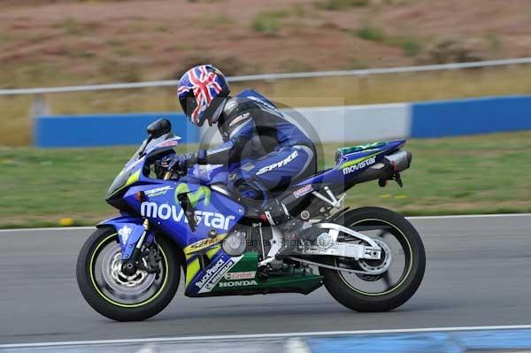 Motorcycle action photographs;Trackday digital images;donington;donington park leicestershire;donington photographs;event digital images;eventdigitalimages;no limits trackday;peter wileman photography;trackday;trackday photos