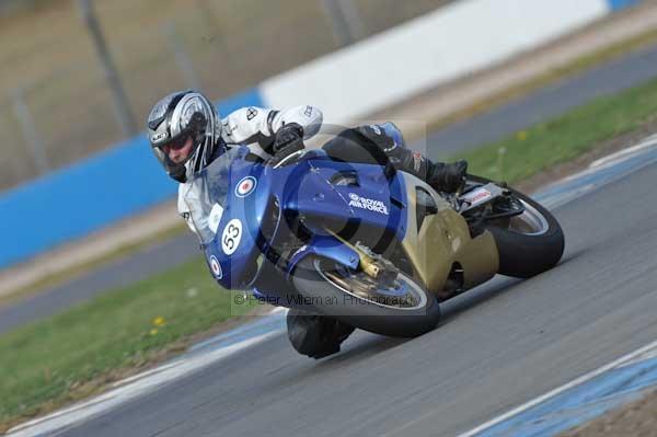 Motorcycle action photographs;Trackday digital images;donington;donington park leicestershire;donington photographs;event digital images;eventdigitalimages;no limits trackday;peter wileman photography;trackday;trackday photos