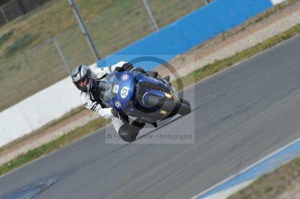 Motorcycle action photographs;Trackday digital images;donington;donington park leicestershire;donington photographs;event digital images;eventdigitalimages;no limits trackday;peter wileman photography;trackday;trackday photos