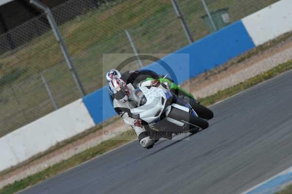Motorcycle action photographs;Trackday digital images;donington;donington park leicestershire;donington photographs;event digital images;eventdigitalimages;no limits trackday;peter wileman photography;trackday;trackday photos