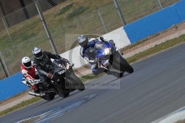 Motorcycle action photographs;Trackday digital images;donington;donington park leicestershire;donington photographs;event digital images;eventdigitalimages;no limits trackday;peter wileman photography;trackday;trackday photos
