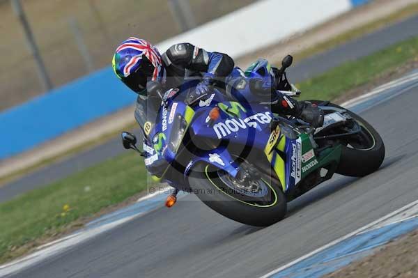 Motorcycle action photographs;Trackday digital images;donington;donington park leicestershire;donington photographs;event digital images;eventdigitalimages;no limits trackday;peter wileman photography;trackday;trackday photos