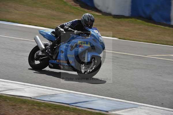 Motorcycle action photographs;Trackday digital images;donington;donington park leicestershire;donington photographs;event digital images;eventdigitalimages;no limits trackday;peter wileman photography;trackday;trackday photos