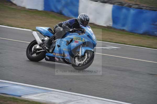 Motorcycle action photographs;Trackday digital images;donington;donington park leicestershire;donington photographs;event digital images;eventdigitalimages;no limits trackday;peter wileman photography;trackday;trackday photos
