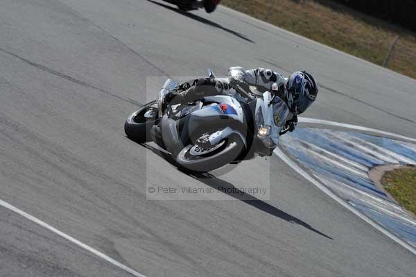 Motorcycle action photographs;Trackday digital images;donington;donington park leicestershire;donington photographs;event digital images;eventdigitalimages;no limits trackday;peter wileman photography;trackday;trackday photos