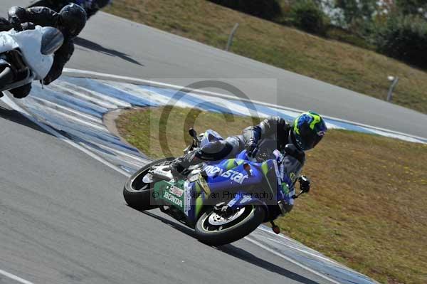 Motorcycle action photographs;Trackday digital images;donington;donington park leicestershire;donington photographs;event digital images;eventdigitalimages;no limits trackday;peter wileman photography;trackday;trackday photos