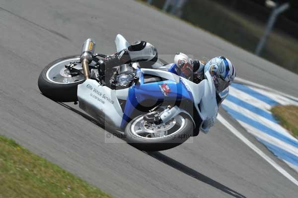Motorcycle action photographs;Trackday digital images;donington;donington park leicestershire;donington photographs;event digital images;eventdigitalimages;no limits trackday;peter wileman photography;trackday;trackday photos