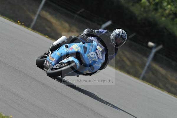 Motorcycle action photographs;Trackday digital images;donington;donington park leicestershire;donington photographs;event digital images;eventdigitalimages;no limits trackday;peter wileman photography;trackday;trackday photos