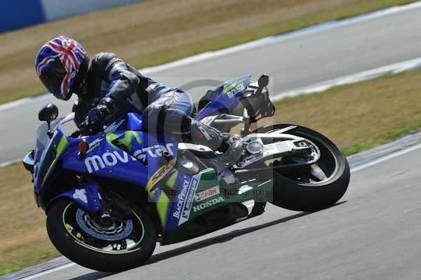 Motorcycle action photographs;Trackday digital images;donington;donington park leicestershire;donington photographs;event digital images;eventdigitalimages;no limits trackday;peter wileman photography;trackday;trackday photos
