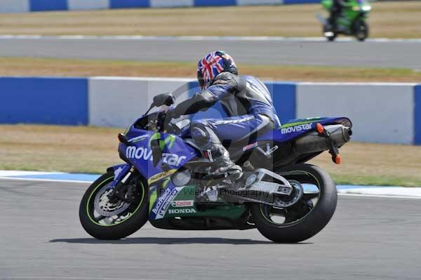 Motorcycle action photographs;Trackday digital images;donington;donington park leicestershire;donington photographs;event digital images;eventdigitalimages;no limits trackday;peter wileman photography;trackday;trackday photos