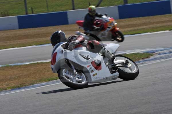 Motorcycle action photographs;Trackday digital images;donington;donington park leicestershire;donington photographs;event digital images;eventdigitalimages;no limits trackday;peter wileman photography;trackday;trackday photos