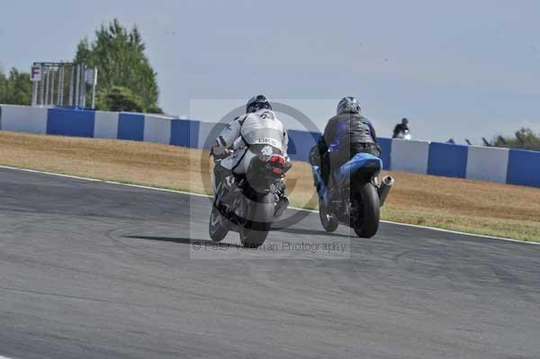 Motorcycle action photographs;Trackday digital images;donington;donington park leicestershire;donington photographs;event digital images;eventdigitalimages;no limits trackday;peter wileman photography;trackday;trackday photos