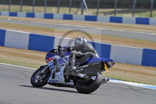 Motorcycle action photographs;Trackday digital images;donington;donington park leicestershire;donington photographs;event digital images;eventdigitalimages;no limits trackday;peter wileman photography;trackday;trackday photos