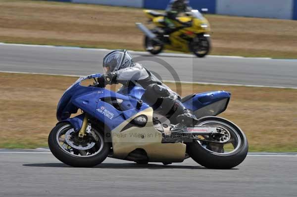 Motorcycle action photographs;Trackday digital images;donington;donington park leicestershire;donington photographs;event digital images;eventdigitalimages;no limits trackday;peter wileman photography;trackday;trackday photos
