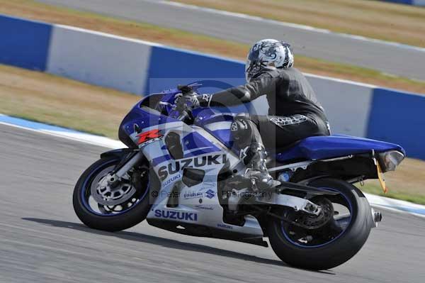 Motorcycle action photographs;Trackday digital images;donington;donington park leicestershire;donington photographs;event digital images;eventdigitalimages;no limits trackday;peter wileman photography;trackday;trackday photos