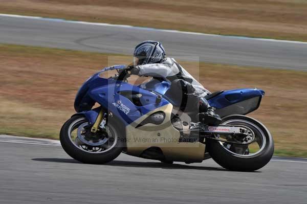 Motorcycle action photographs;Trackday digital images;donington;donington park leicestershire;donington photographs;event digital images;eventdigitalimages;no limits trackday;peter wileman photography;trackday;trackday photos