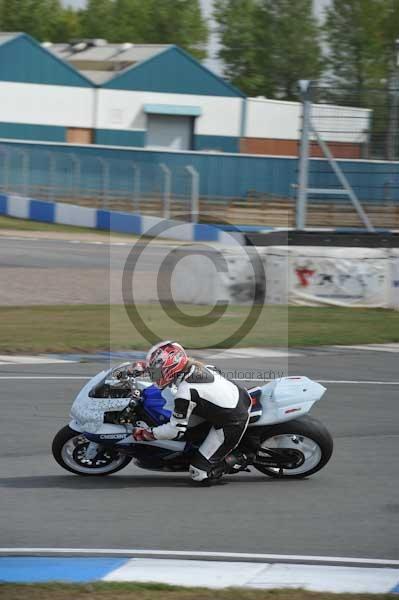 Motorcycle action photographs;Trackday digital images;donington;donington park leicestershire;donington photographs;event digital images;eventdigitalimages;no limits trackday;peter wileman photography;trackday;trackday photos