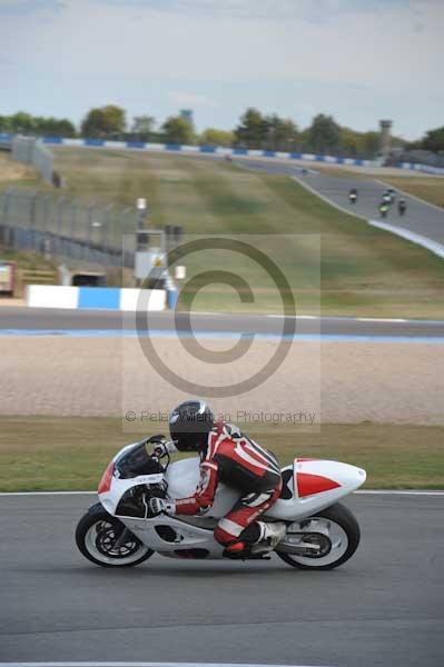 Motorcycle action photographs;Trackday digital images;donington;donington park leicestershire;donington photographs;event digital images;eventdigitalimages;no limits trackday;peter wileman photography;trackday;trackday photos