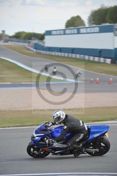 Motorcycle action photographs;Trackday digital images;donington;donington park leicestershire;donington photographs;event digital images;eventdigitalimages;no limits trackday;peter wileman photography;trackday;trackday photos