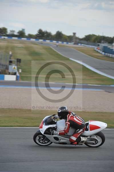 Motorcycle action photographs;Trackday digital images;donington;donington park leicestershire;donington photographs;event digital images;eventdigitalimages;no limits trackday;peter wileman photography;trackday;trackday photos