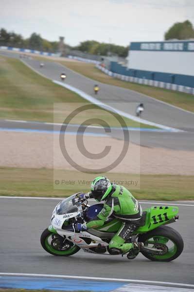 Motorcycle action photographs;Trackday digital images;donington;donington park leicestershire;donington photographs;event digital images;eventdigitalimages;no limits trackday;peter wileman photography;trackday;trackday photos