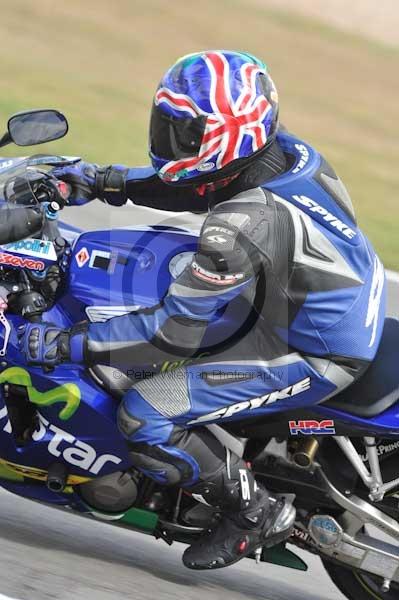 Motorcycle action photographs;Trackday digital images;donington;donington park leicestershire;donington photographs;event digital images;eventdigitalimages;no limits trackday;peter wileman photography;trackday;trackday photos