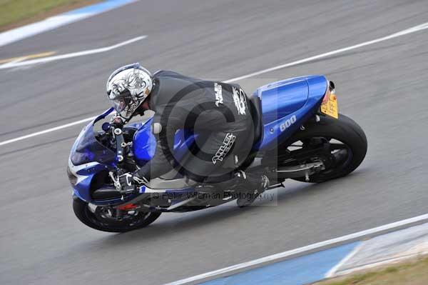 Motorcycle action photographs;Trackday digital images;donington;donington park leicestershire;donington photographs;event digital images;eventdigitalimages;no limits trackday;peter wileman photography;trackday;trackday photos