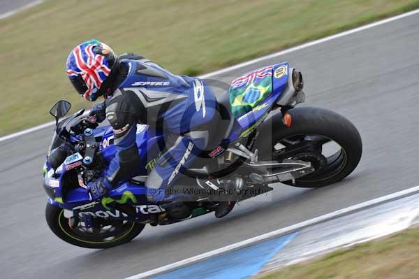 Motorcycle action photographs;Trackday digital images;donington;donington park leicestershire;donington photographs;event digital images;eventdigitalimages;no limits trackday;peter wileman photography;trackday;trackday photos