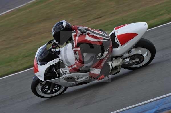 Motorcycle action photographs;Trackday digital images;donington;donington park leicestershire;donington photographs;event digital images;eventdigitalimages;no limits trackday;peter wileman photography;trackday;trackday photos