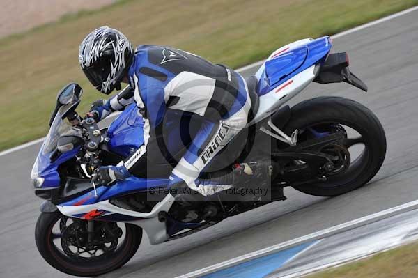 Motorcycle action photographs;Trackday digital images;donington;donington park leicestershire;donington photographs;event digital images;eventdigitalimages;no limits trackday;peter wileman photography;trackday;trackday photos