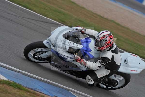 Motorcycle action photographs;Trackday digital images;donington;donington park leicestershire;donington photographs;event digital images;eventdigitalimages;no limits trackday;peter wileman photography;trackday;trackday photos