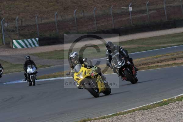 Motorcycle action photographs;Trackday digital images;donington;donington park leicestershire;donington photographs;event digital images;eventdigitalimages;no limits trackday;peter wileman photography;trackday;trackday photos